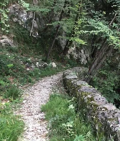 La Tana Al A Due Passi Dal * Μενάτζιο